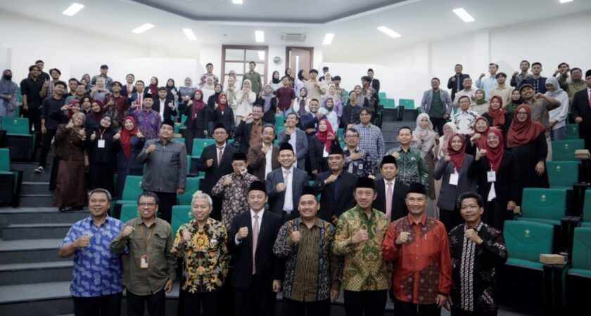 Fisip Uin Walisongo Sukses Menggelar The 3rd International Conference on Democracy and Social Transformation (The 3rd Icon Demost)