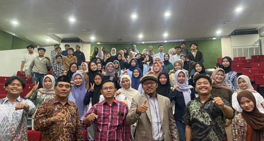 FISIP UIN Walisongo dan Kesbangpol Jawa Tengah Gelar FGD Stabilitas Politik-Ekonomi dan Persoalan Masyarakat